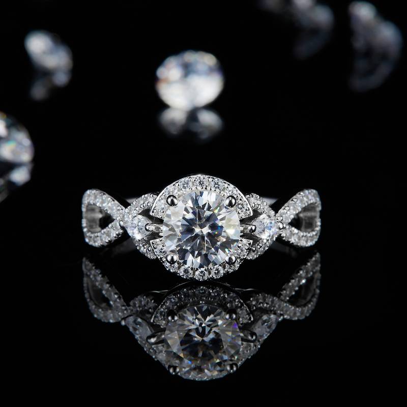 扭臂圆包Women's RingS925银镀白金定制选款主石Moissanite1.0ct/副石高碳钻