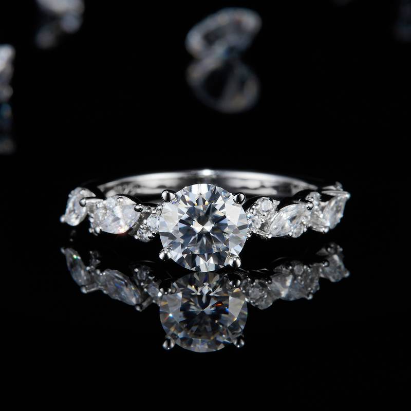 单头Women's RingS925银镀白金定制选款主石Moissanite1.0ct/副石高碳钻