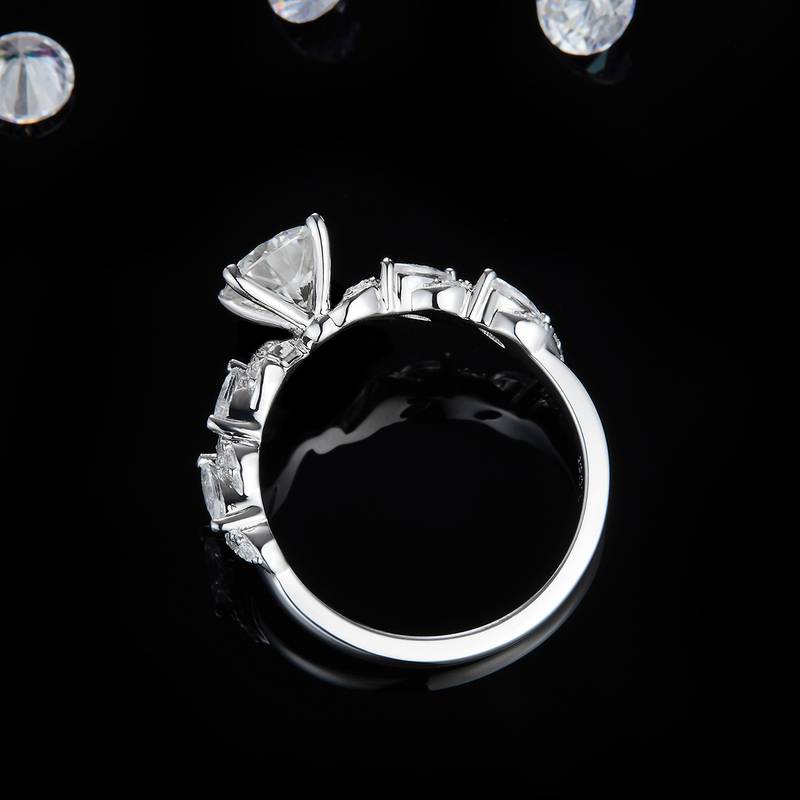 单头Women's RingS925银镀白金定制选款主石Moissanite1.0ct/副石高碳钻
