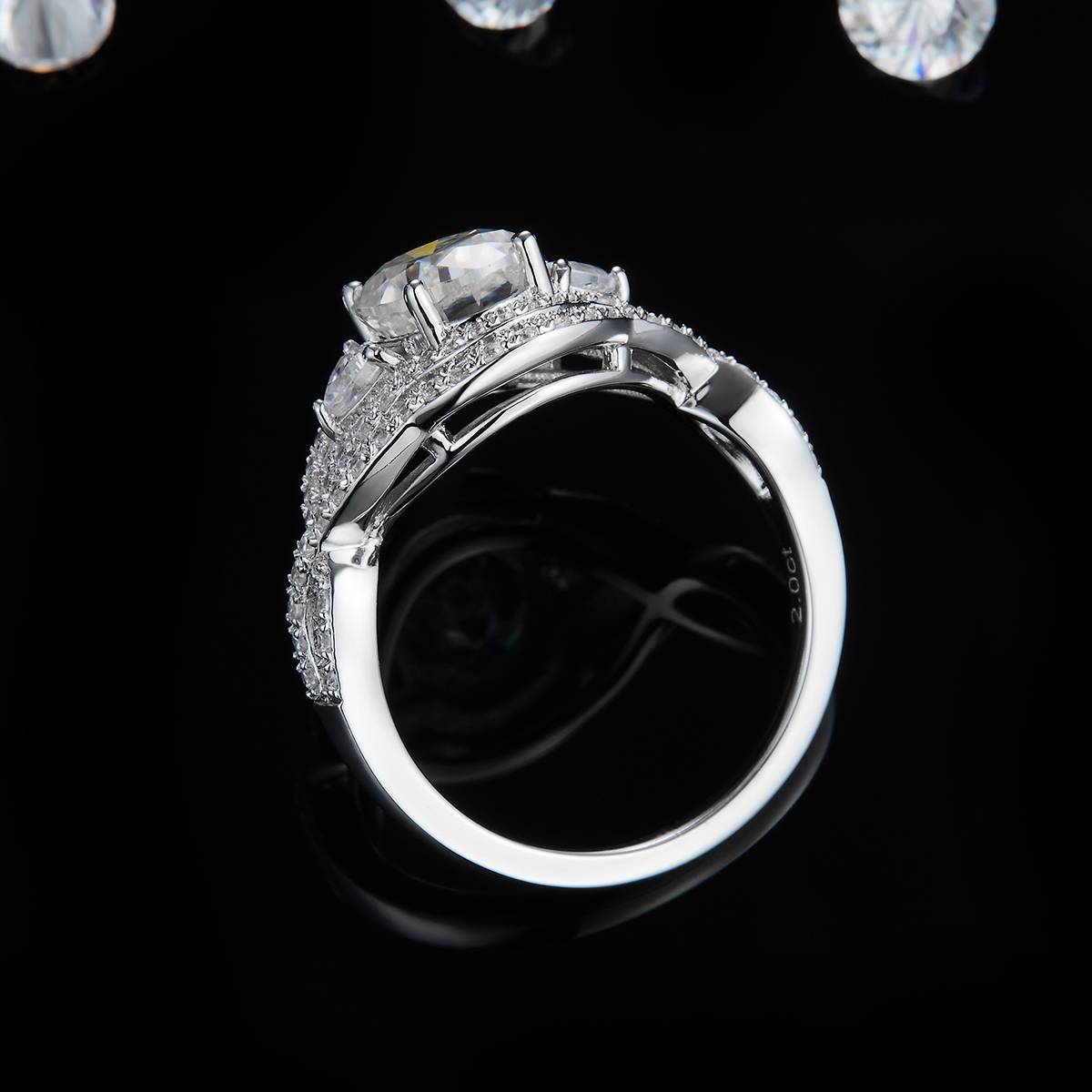 Exquisite egg shaped women's ring S925 silver plated platinum custom selection main stone moissanite diamond 2.0ct/secondary stone high carbon diamond
