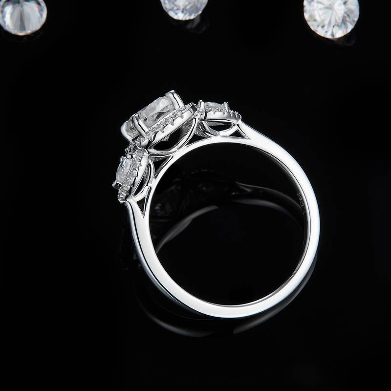 三石款女戒S925银镀白金定制选款主石莫桑钻1.0ct/副石高碳钻
