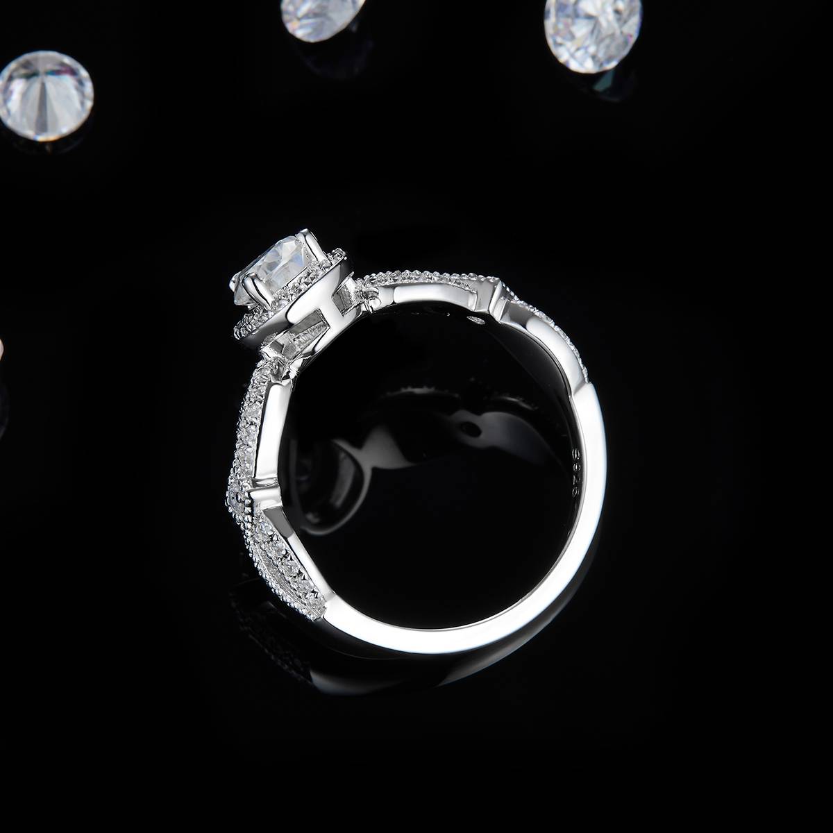 轻奢梨形S925银镀白金定制选款莫桑钻1.0ct/副石高碳钻