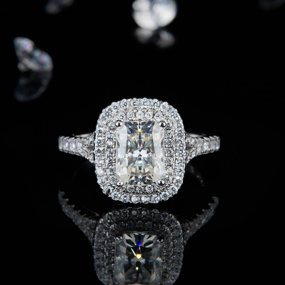 轻奢祖母绿切割女戒S925银镀白金定制选款主石莫桑钻1.0ct/副石高碳钻