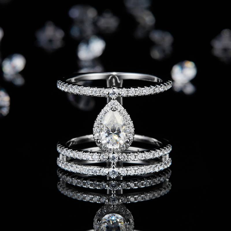 梨形女戒S925银镀白金定制选款主石莫桑钻0.8ct/副石高碳钻