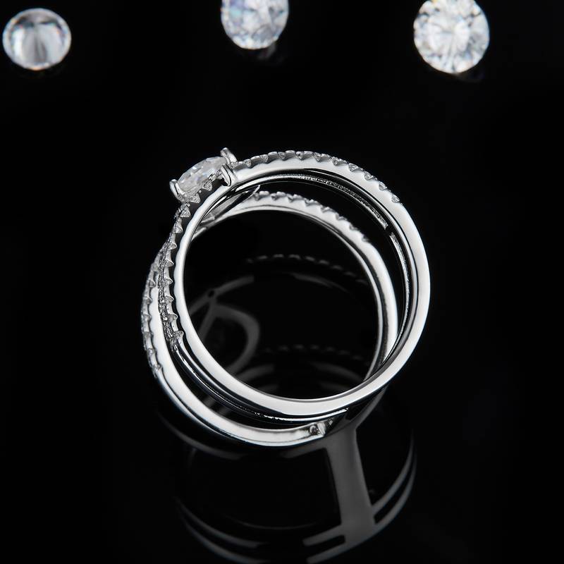 梨形女戒S925银镀白金定制选款主石莫桑钻0.8ct/副石高碳钻