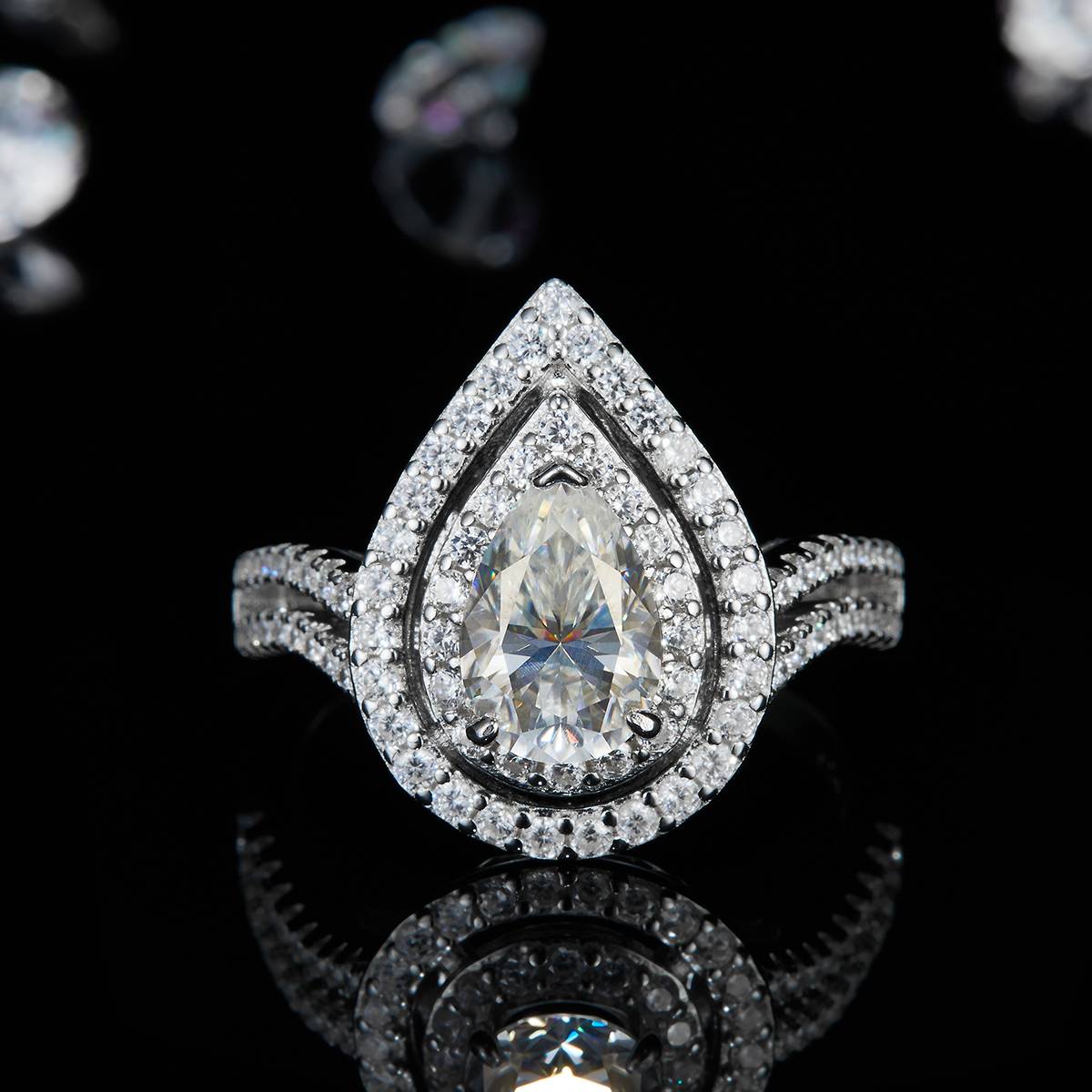 Light Luxury Pear shaped Women's Ring S925 Silver Plated Platinum Customized Selection Main Stone Moissanite Diamond 1.5ct/Secondary Stone High Carbon Diamond