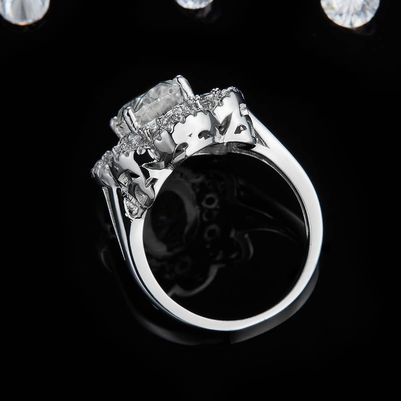 豪华蛋形女戒S925银镀白金定制选款主石莫桑钻4.5ct/副石高碳钻
