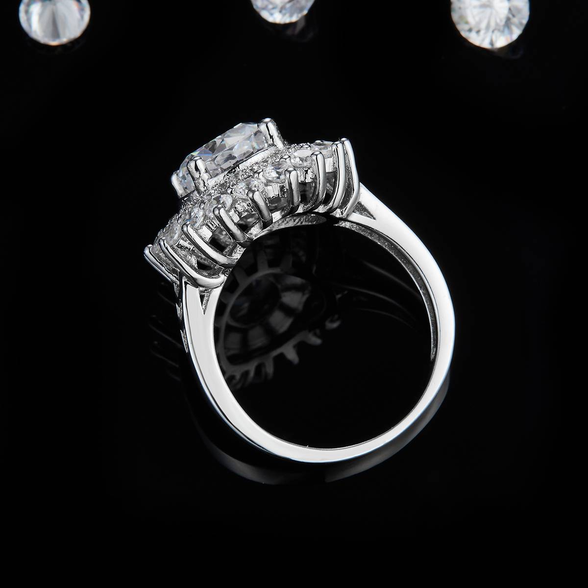 豪华满钻太阳花女戒S925银镀白金定制选款主石莫桑钻2.0ct/副石高碳钻