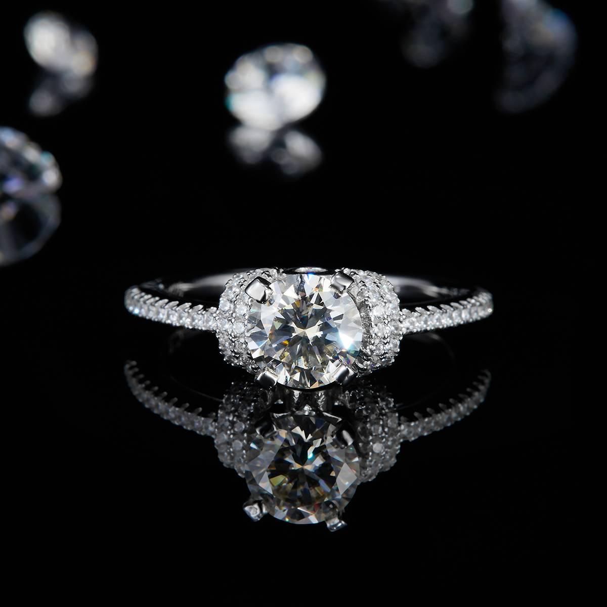 单头女戒S925银镀白金定制选款主石莫桑钻1.0ct/副石高碳钻