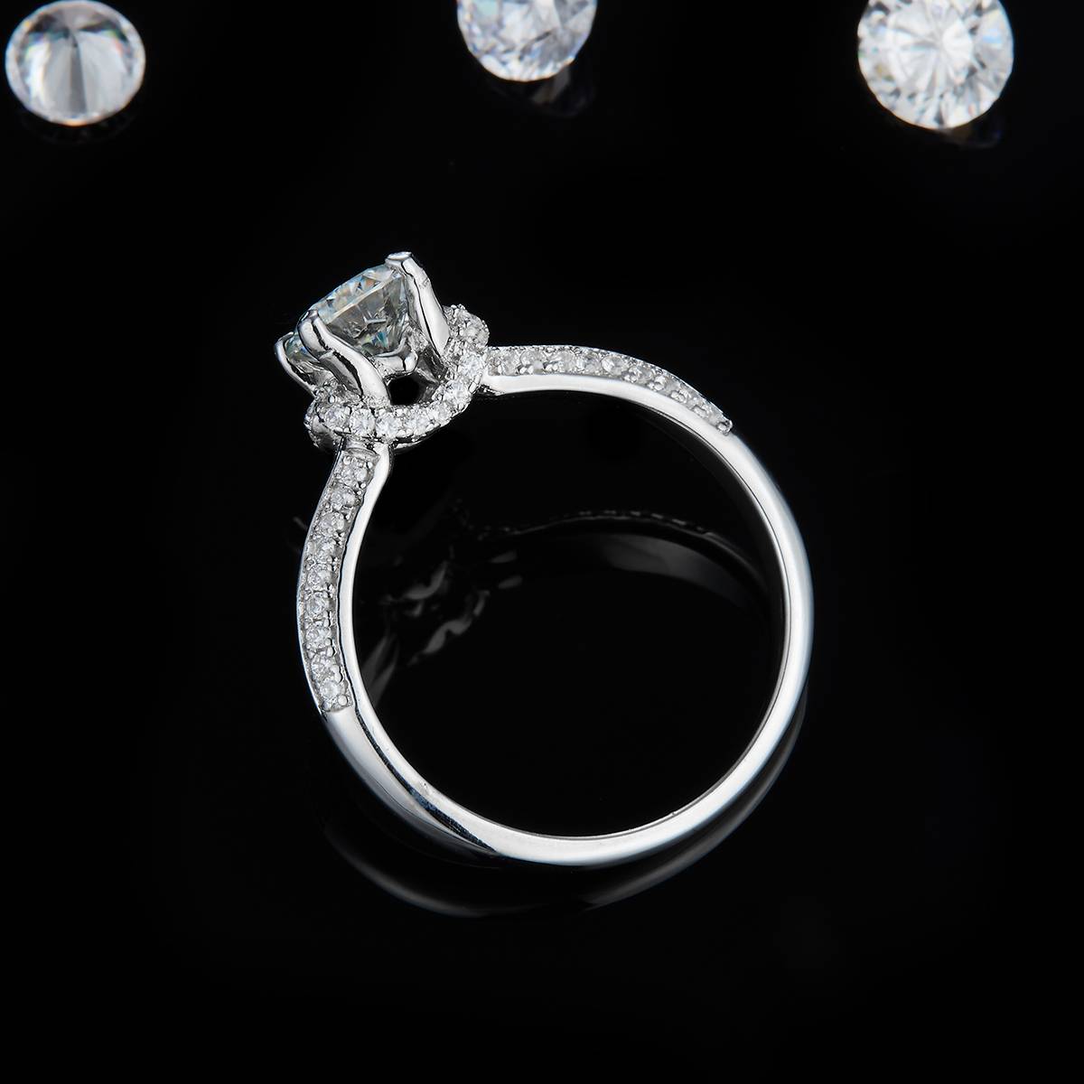 单头女戒S925银镀白金定制选款主石莫桑钻0.8ct/副石高碳钻