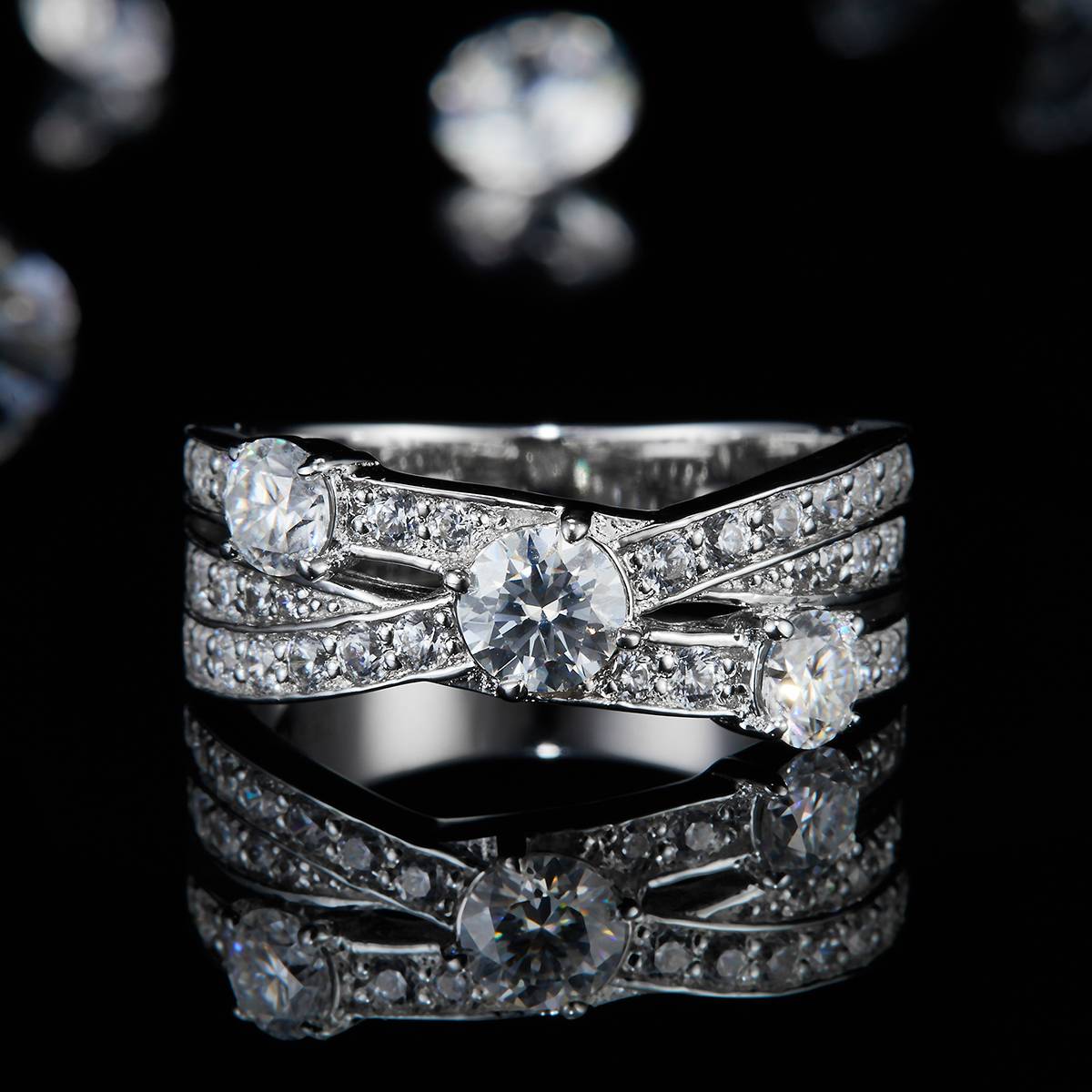 轻奢满钻女戒S925银镀白金定制选款主石莫桑钻0.4ct/副石高碳钻