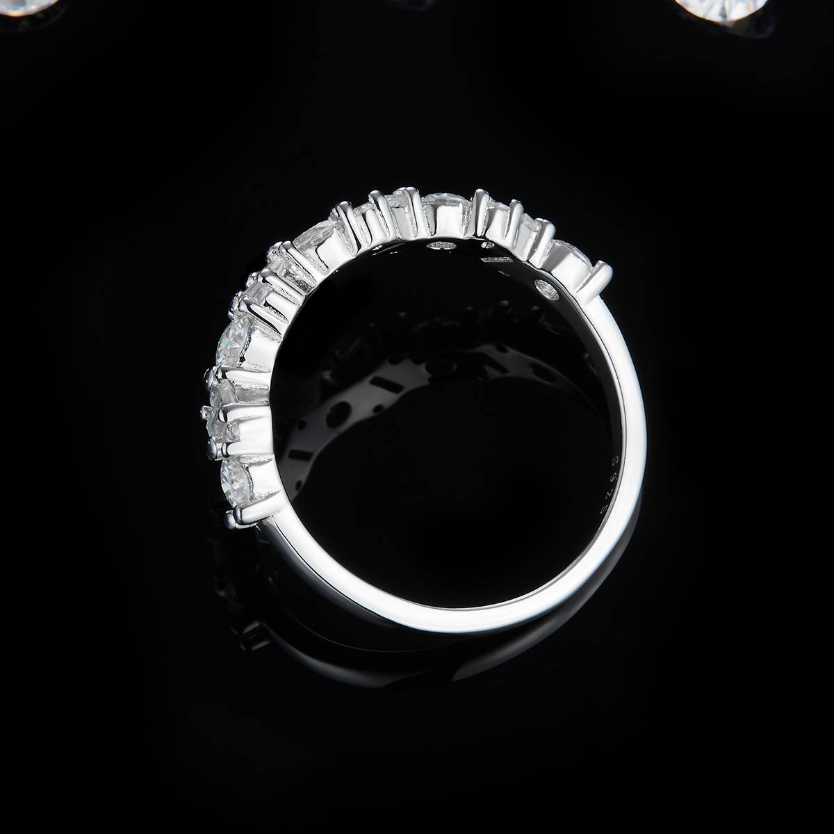 排戒S925银镀白金女戒定制选款副石莫桑钻0.8ct