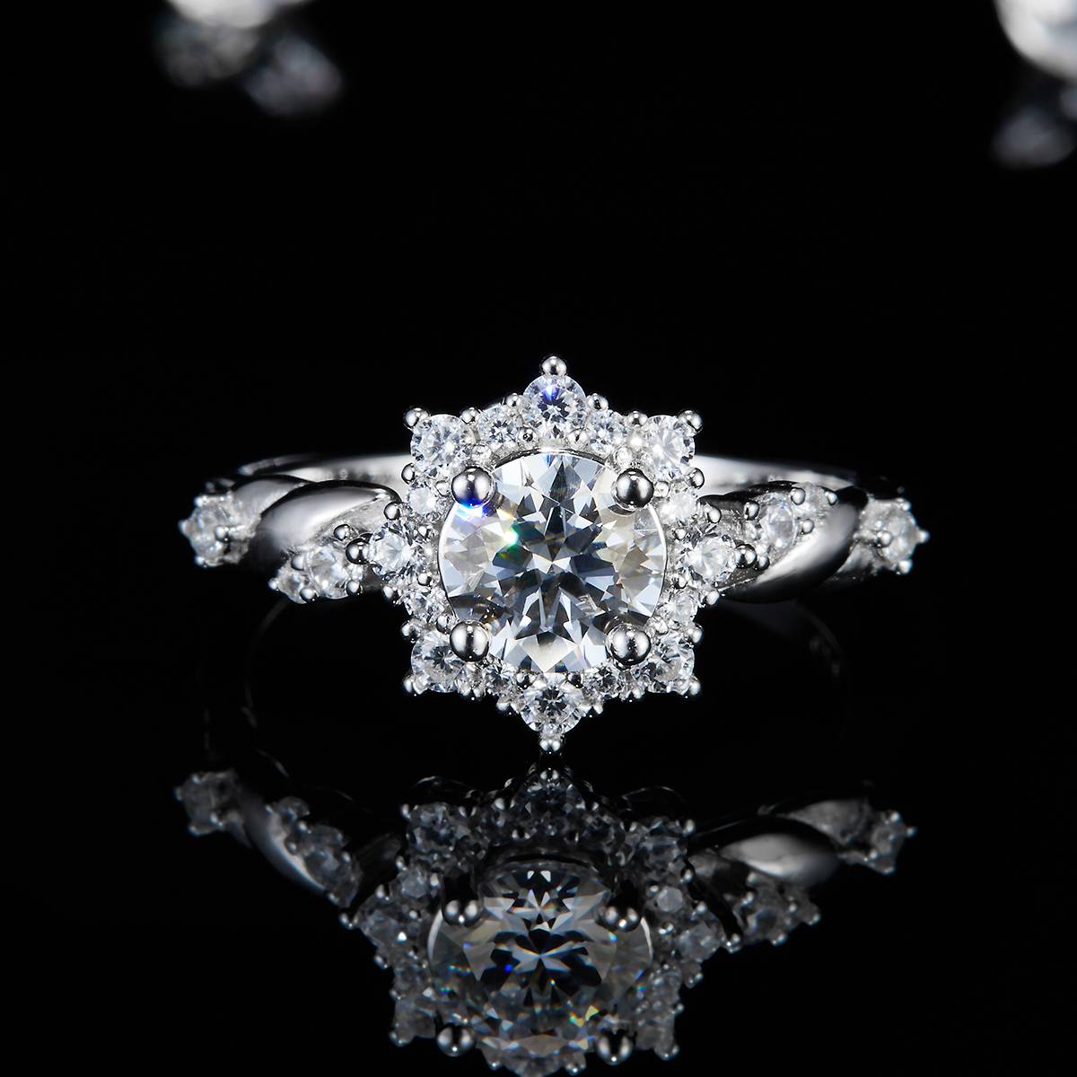 Sunflower Women's Ring S925 Silver Plated Platinum Customized Selection Main Stone Moissanite Diamond 0.8ct/Secondary Stone High Carbon Diamond