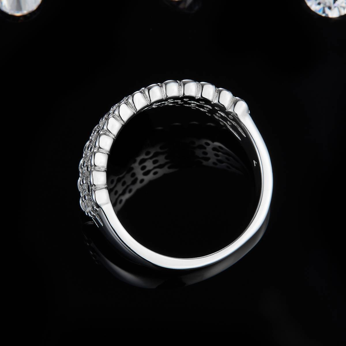 S925 Silver Plated Platinum Women's Ring Customized Selection with Sub Stone Moissanite Diamond 0.95ct