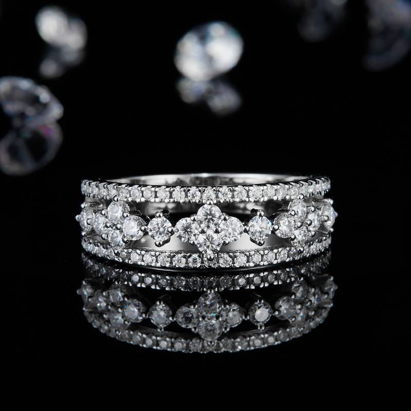 排戒S925银镀白金女戒定制选款副石莫桑钻0.67ct