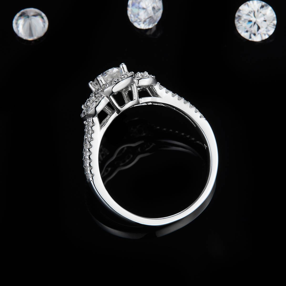 蛋形圆包女戒S925银镀白金女戒定制选款主石莫桑钻1.0ct/副石高碳钻