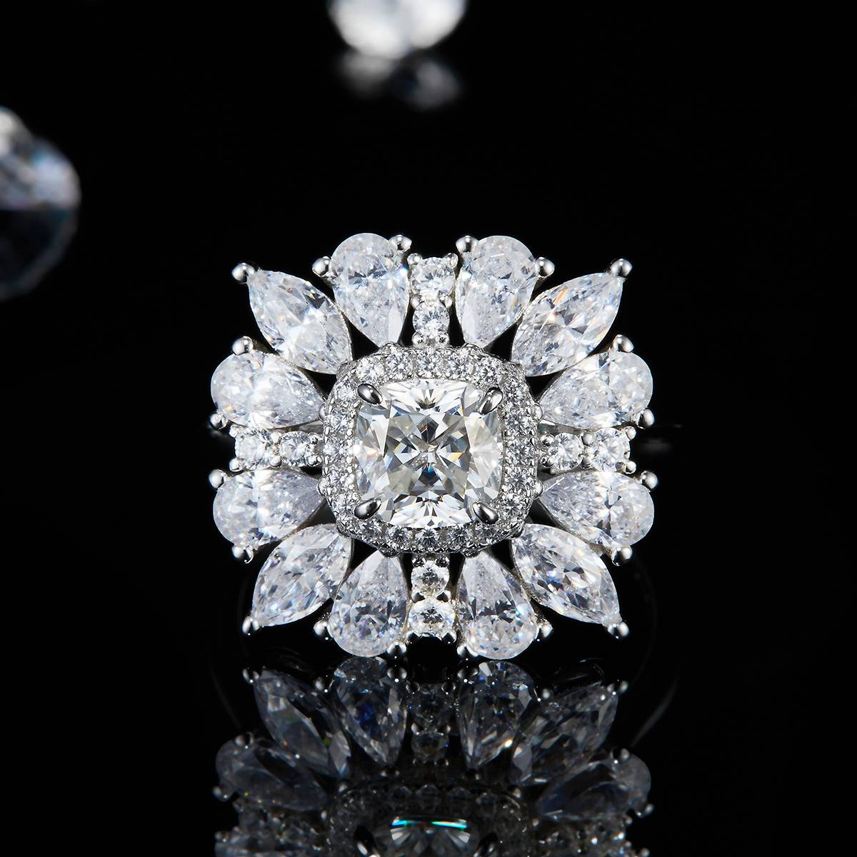 Luxury Pillow shaped Women's Ring S925 Silver Plated Platinum Customized Selection Main Stone Moissanite Diamond 1.0ct/Secondary Stone High Carbon Diamond