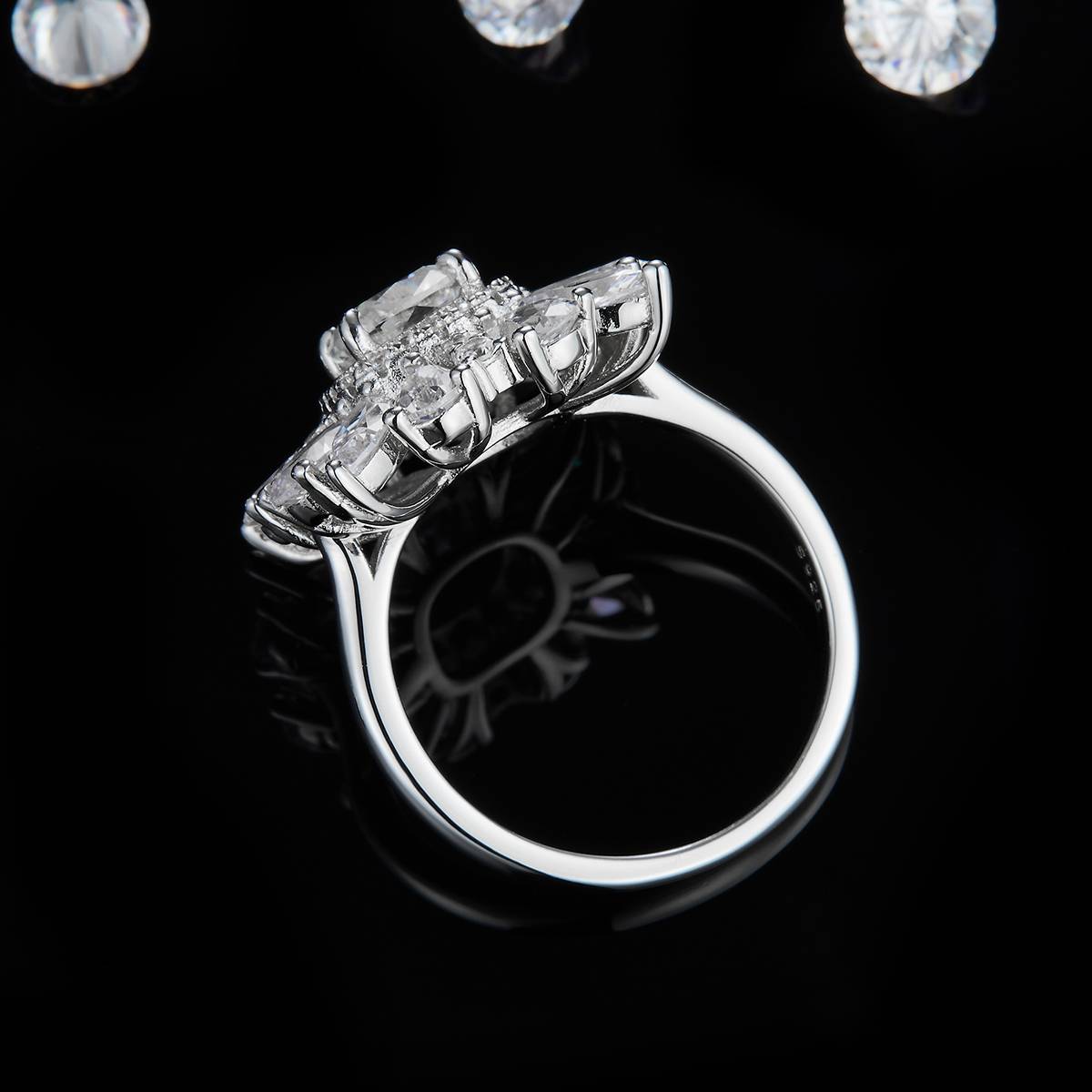 Luxury Pillow shaped Women's Ring S925 Silver Plated Platinum Customized Selection Main Stone Moissanite Diamond 1.0ct/Secondary Stone High Carbon Diamond
