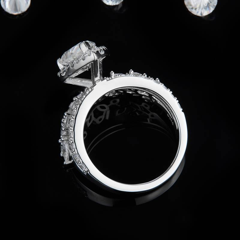 豪华梨形Women's RingS925银镀白金定制选款主石Moissanite2.0ct/副石高碳钻