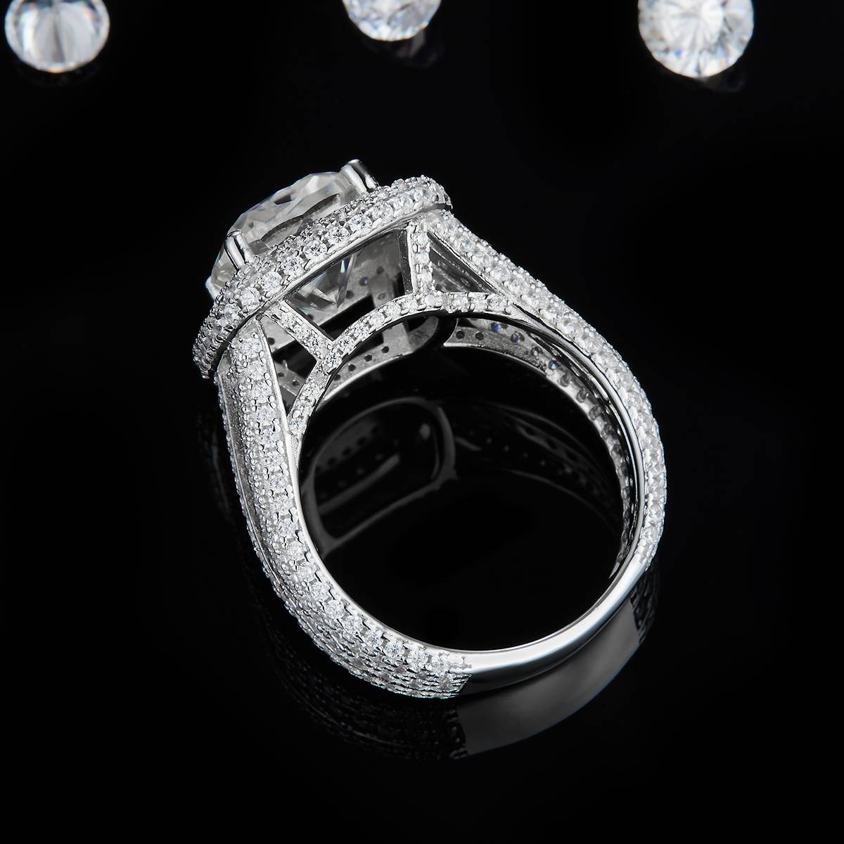 豪华枕形女戒S925银镀白金定制选款主石莫桑钻3.5ct/副石高碳钻
