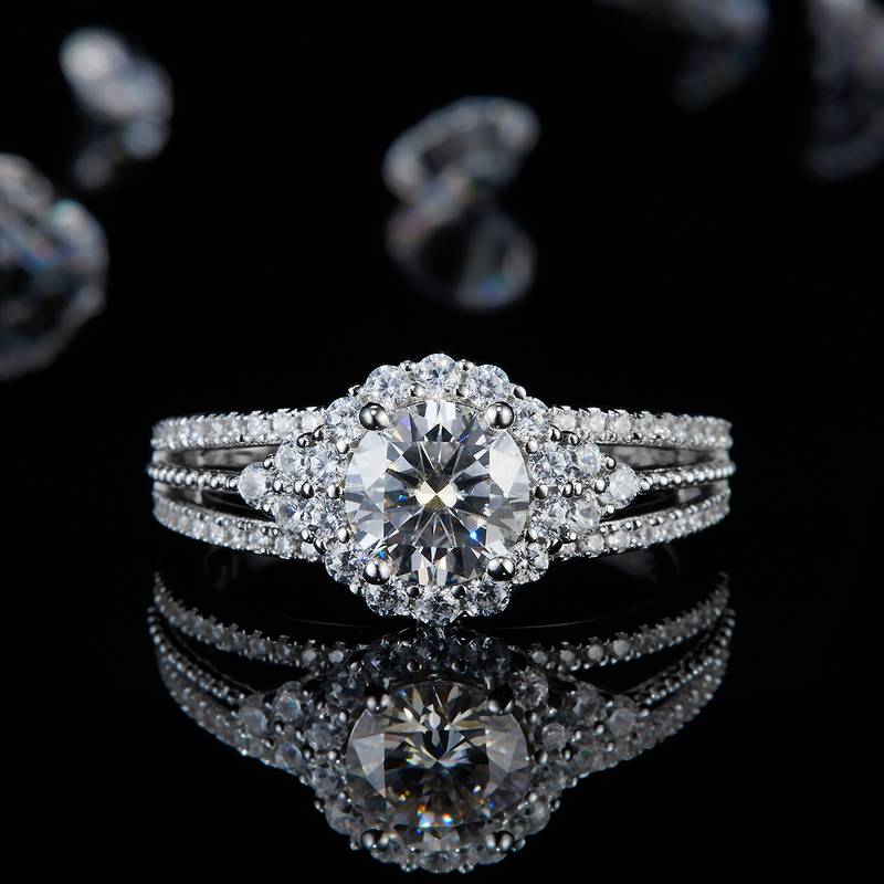 豪华满钻Women's RingS925银镀白金定制选款主石Moissanite1.0ct/副石高碳钻