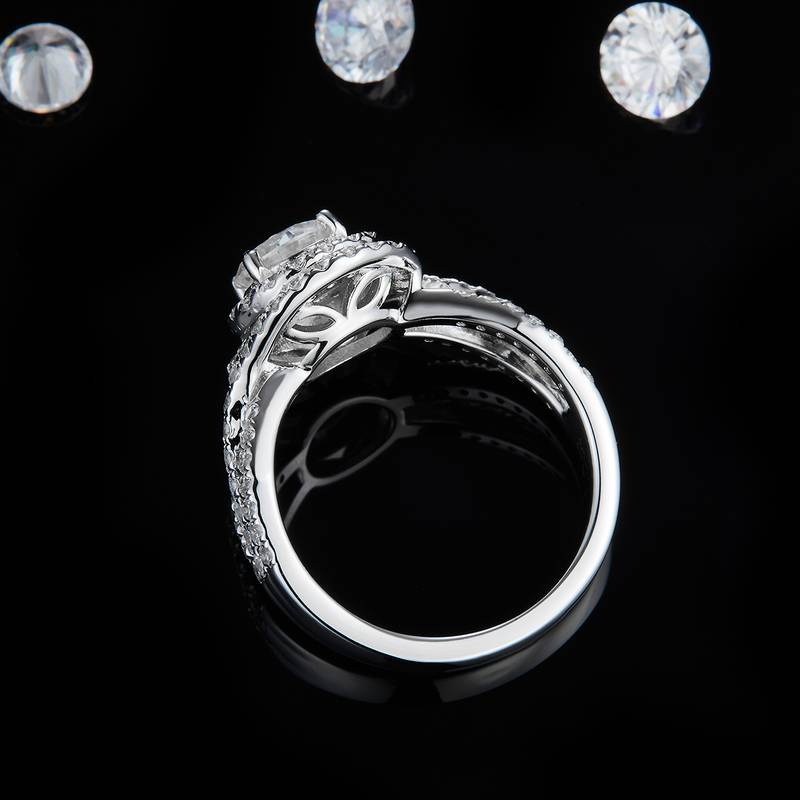 豪华圆包Women's RingS925银镀白金Women's Ring定制选款主石Moissanite1.0ct/副石高碳钻