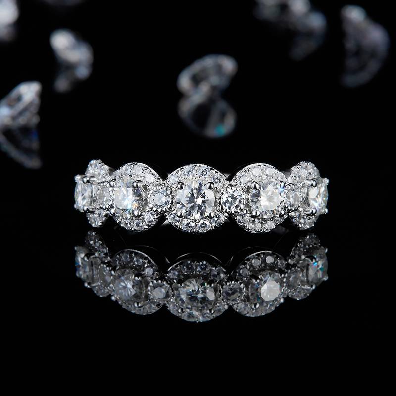 圆包排戒S925银镀白金定制选款主副石莫桑钻1.5ct