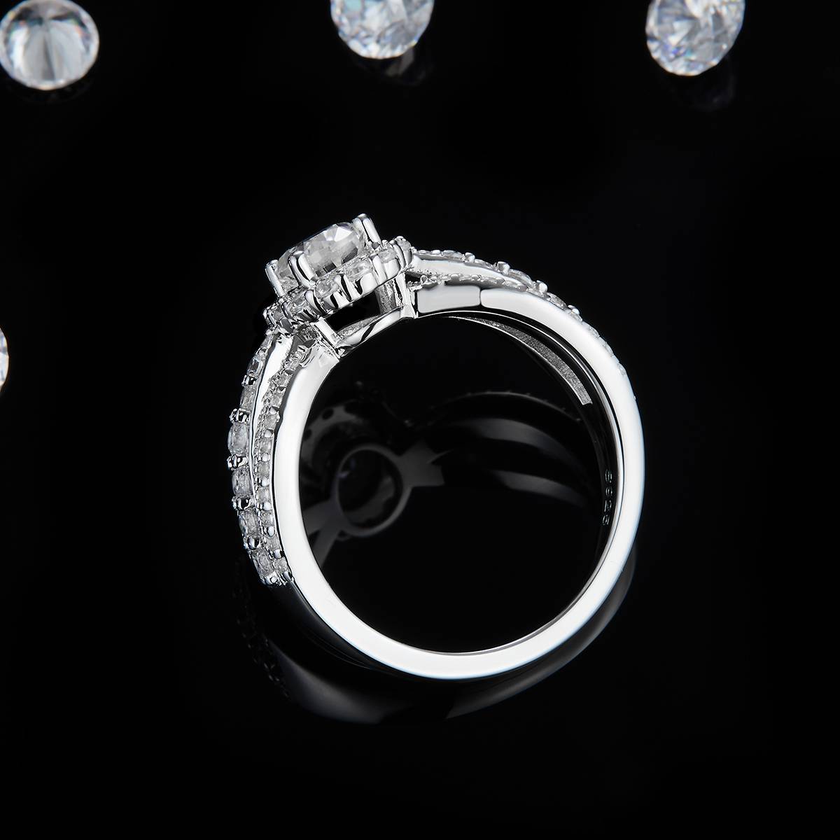 蛋形圆包女戒S925银镀白金女戒定制选款主石莫桑钻1.0ct/副石高碳钻