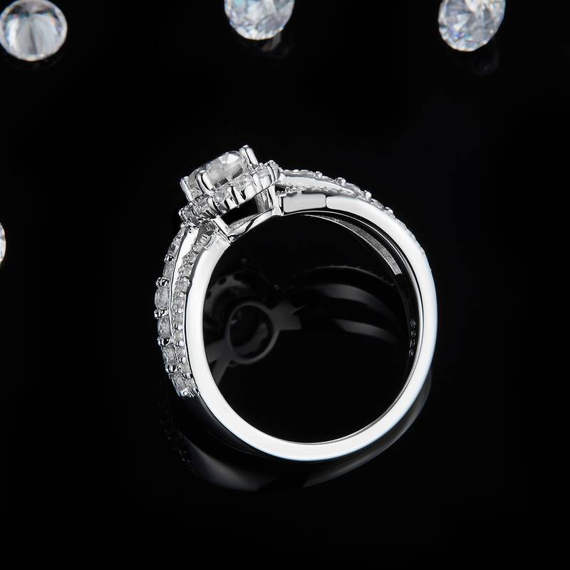 蛋形圆包Women's RingS925银镀白金Women's Ring定制选款主石Moissanite1.0ct/副石高碳钻