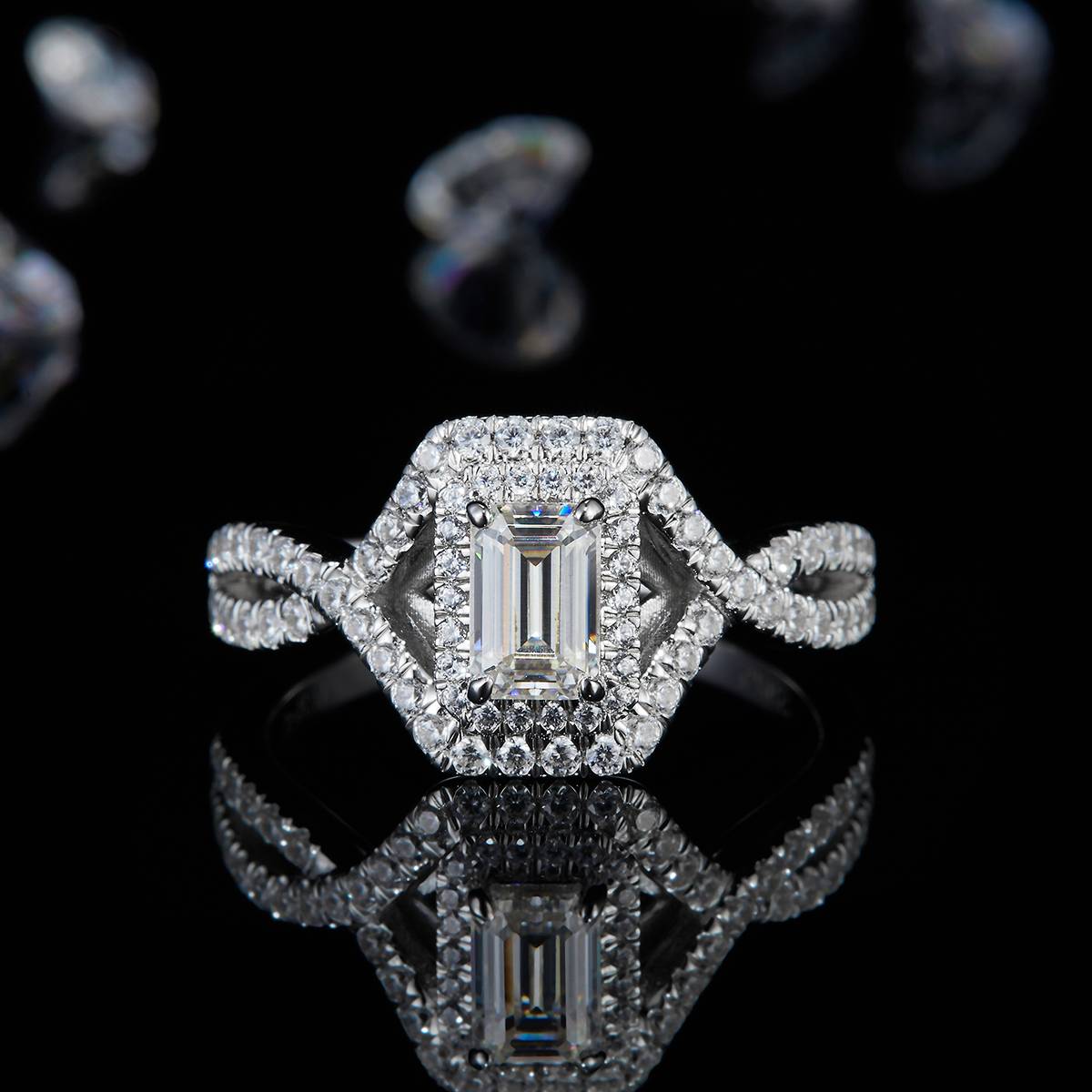 Round and Square Women's Ring S925 Silver Plated Platinum Customized Selection Main Stone Moissanite Diamond 0.8ct/Secondary Stone High Carbon Diamond