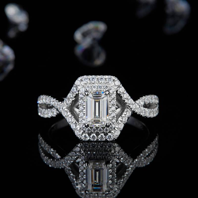 圆包方形Women's RingS925银镀白金定制选款主石Moissanite0.8ct/副石高碳钻