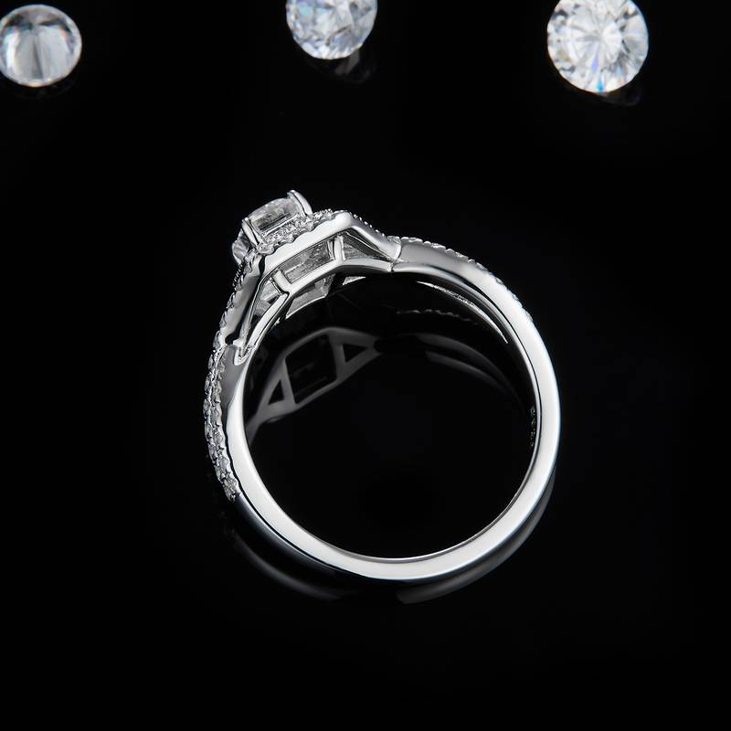 圆包方形Women's RingS925银镀白金定制选款主石Moissanite0.8ct/副石高碳钻
