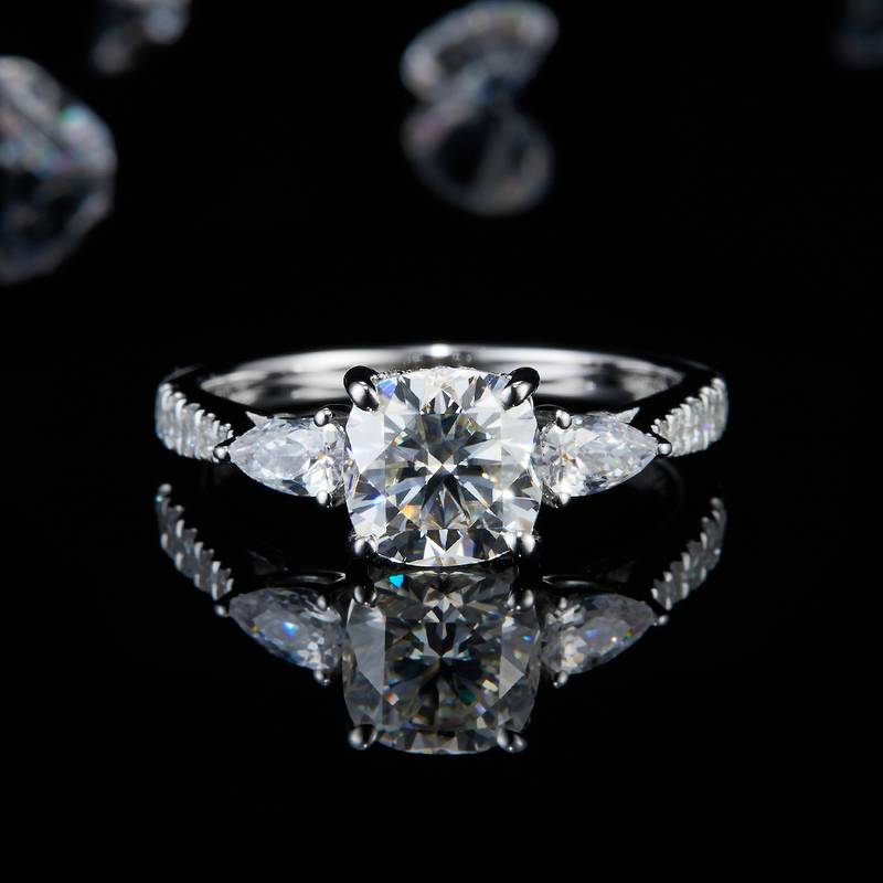 三石款公主方Women's RingS925银镀白金定制选款主石Moissanite2.0ct/副石高碳钻