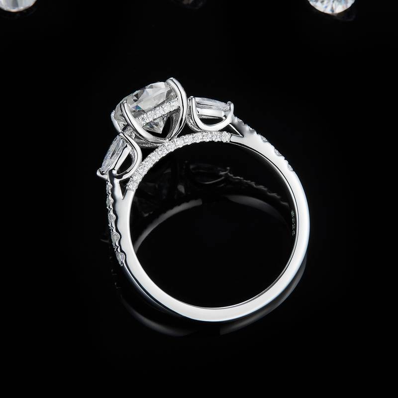 三石款公主方Women's RingS925银镀白金定制选款主石Moissanite2.0ct/副石高碳钻