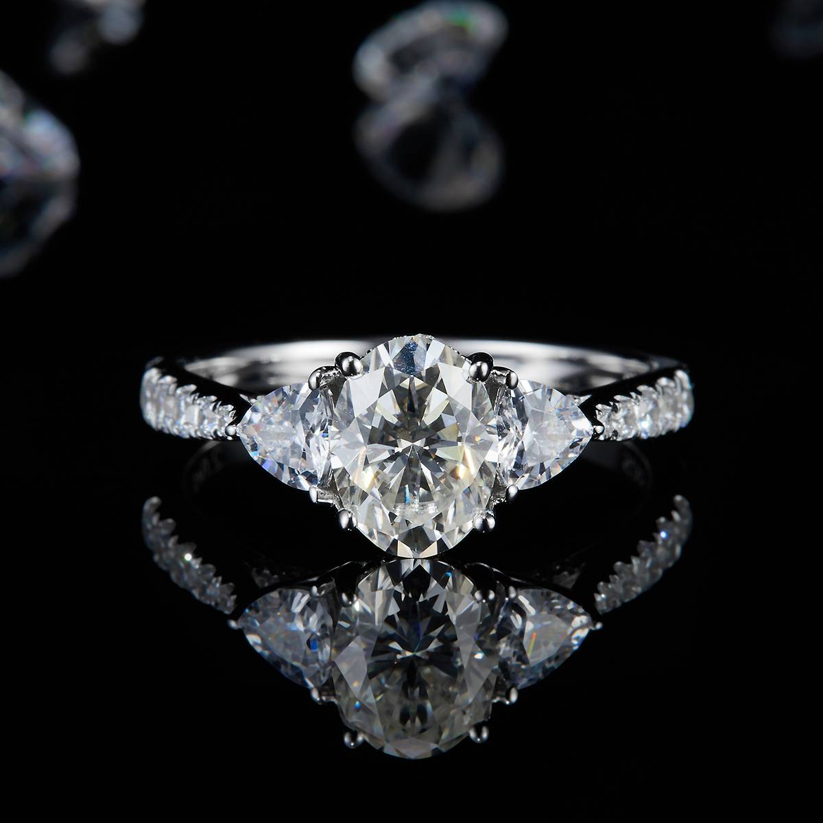 Three Stone Egg shaped Women's Ring S925 Silver Plated Platinum Customized Selection Main Stone Moissanite Diamond 1.5ct/Secondary Stone High Carbon Diamond