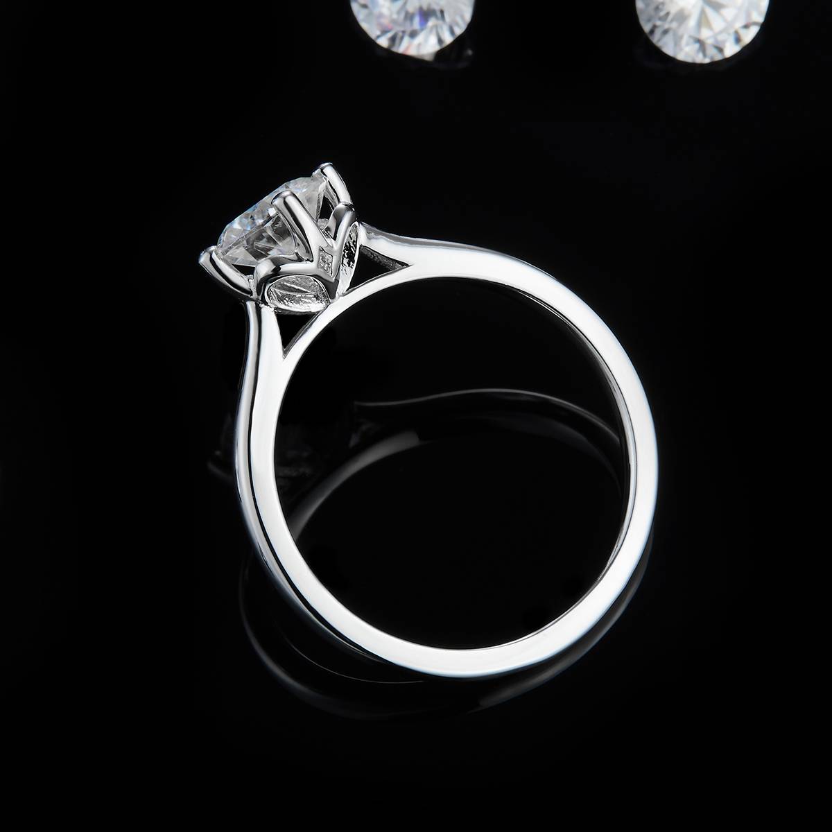 四爪女戒S925银镀白金定制选款主石莫桑钻1.0ct
