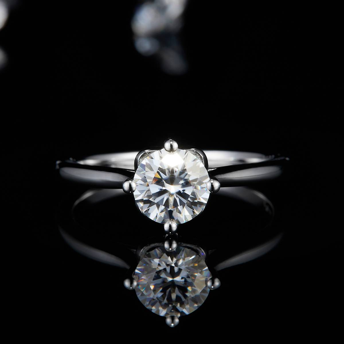 四爪女戒S925银镀白金定制选款主石莫桑钻1.0ct