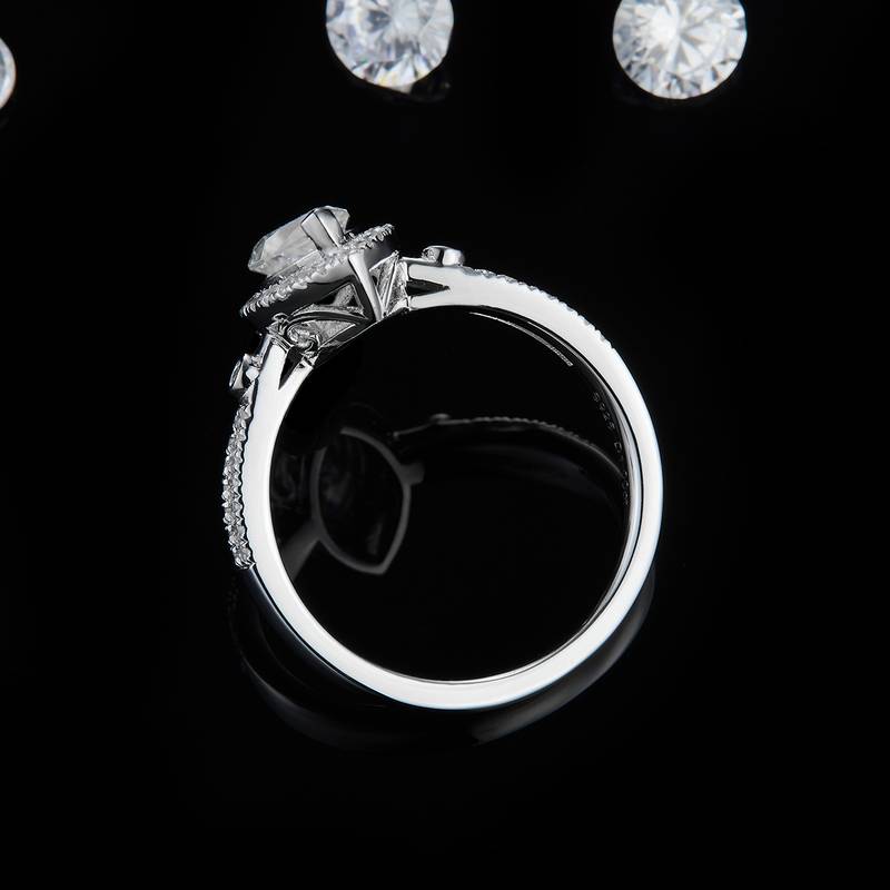 马眼圆包女戒S925银镀白金定制选款主石莫桑钻1.0ct/副石高碳钻