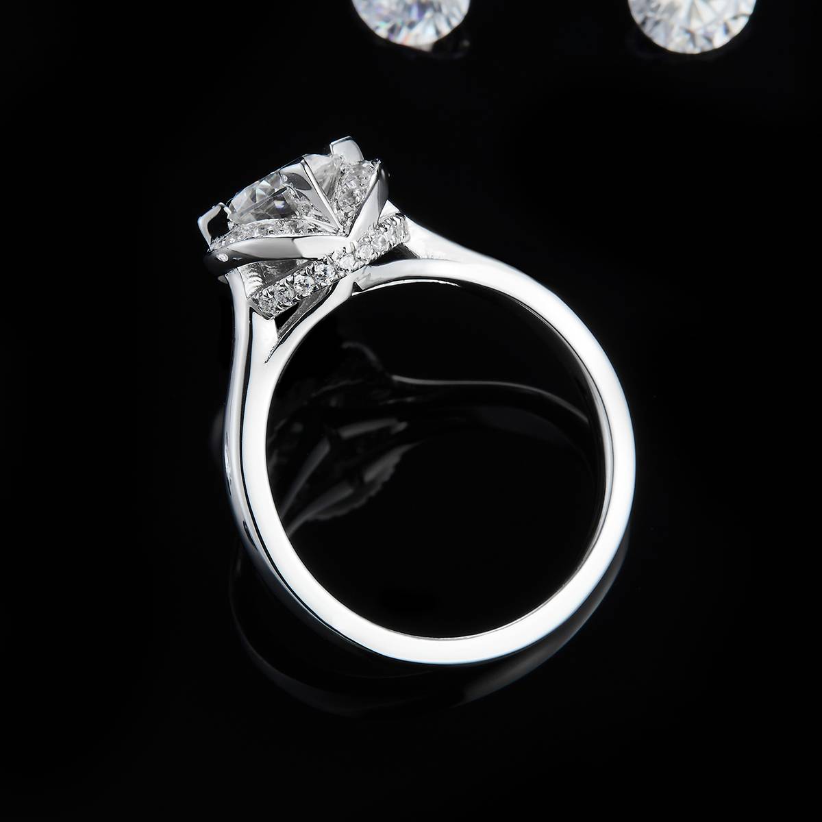 单头女戒S925银镀白金女戒定制选款主石莫桑钻1.0ct/副石高碳钻