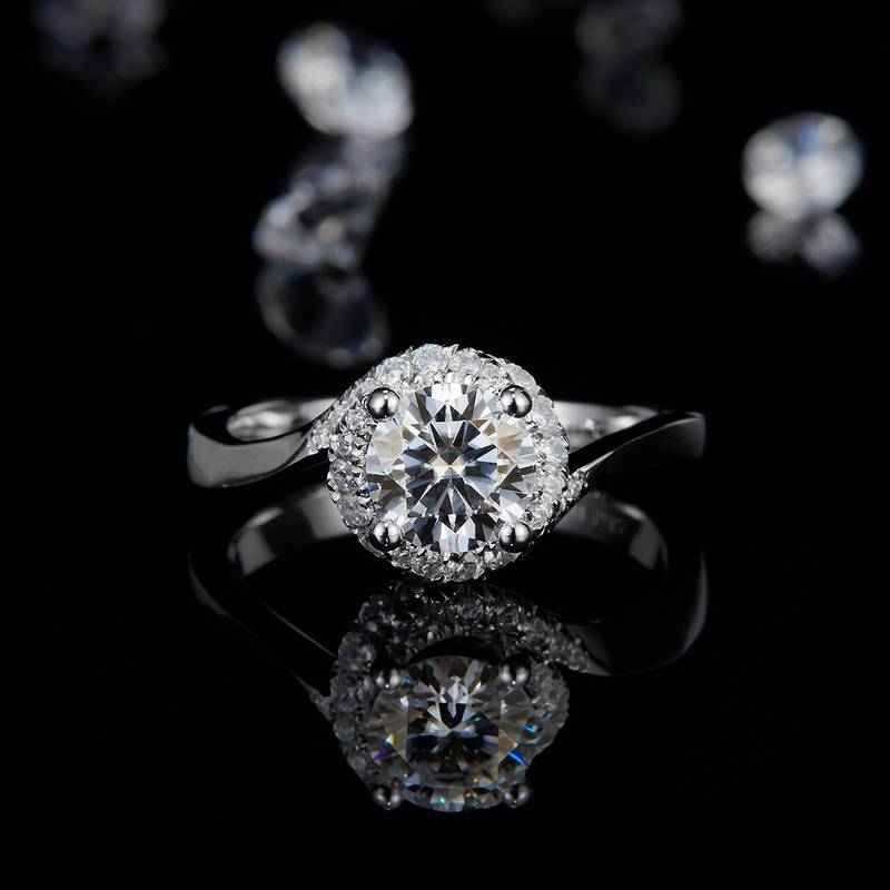扭臂圆包Women's RingS925银镀白金定制选款主石Moissanite1.0ct/副石高碳钻