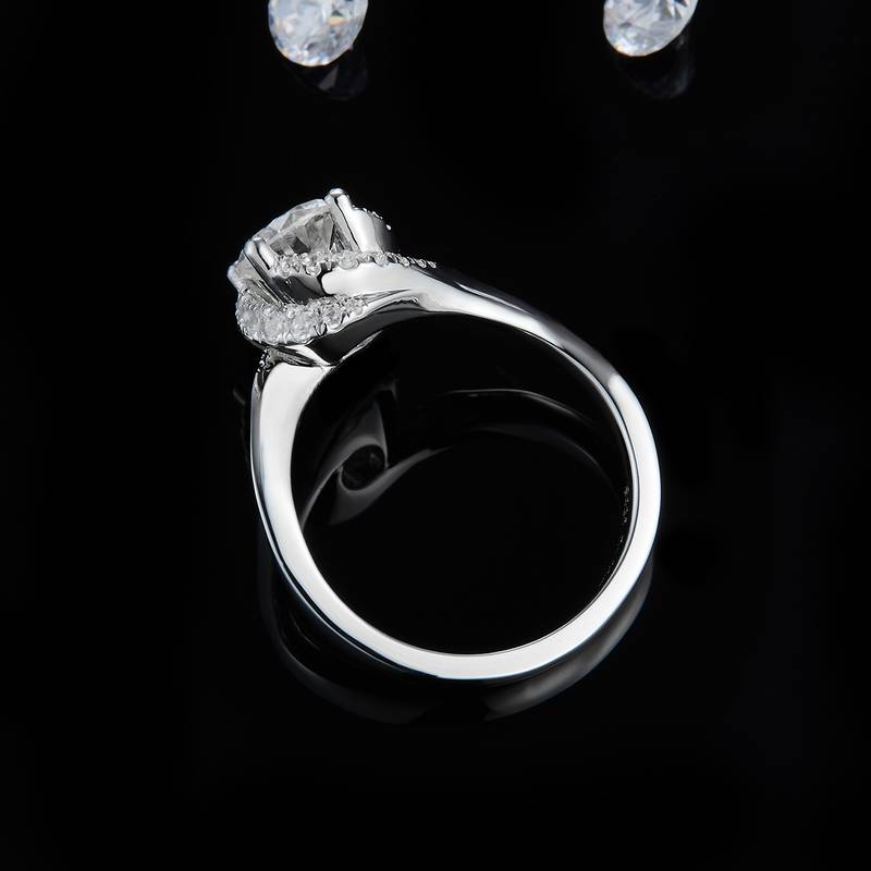 扭臂圆包Women's RingS925银镀白金定制选款主石Moissanite1.0ct/副石高碳钻