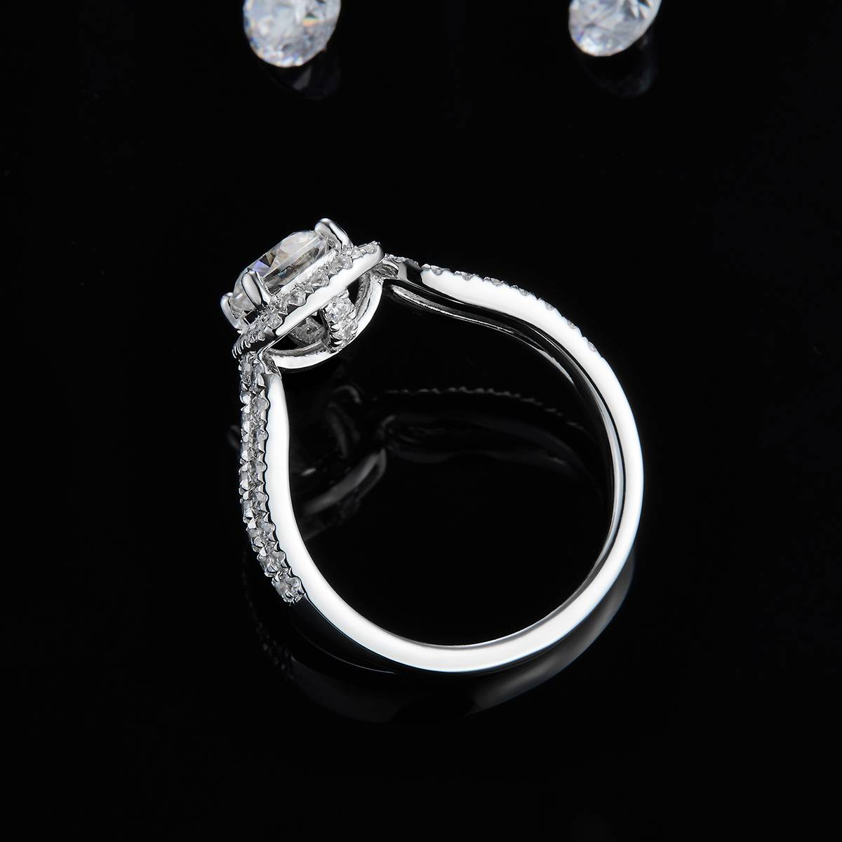 Light Luxury Pillow shaped Women's Ring S925 Silver Plated Platinum Customized Selection Main Stone Moissanite 1.0ct/Sub Stone Cubic Zirconia