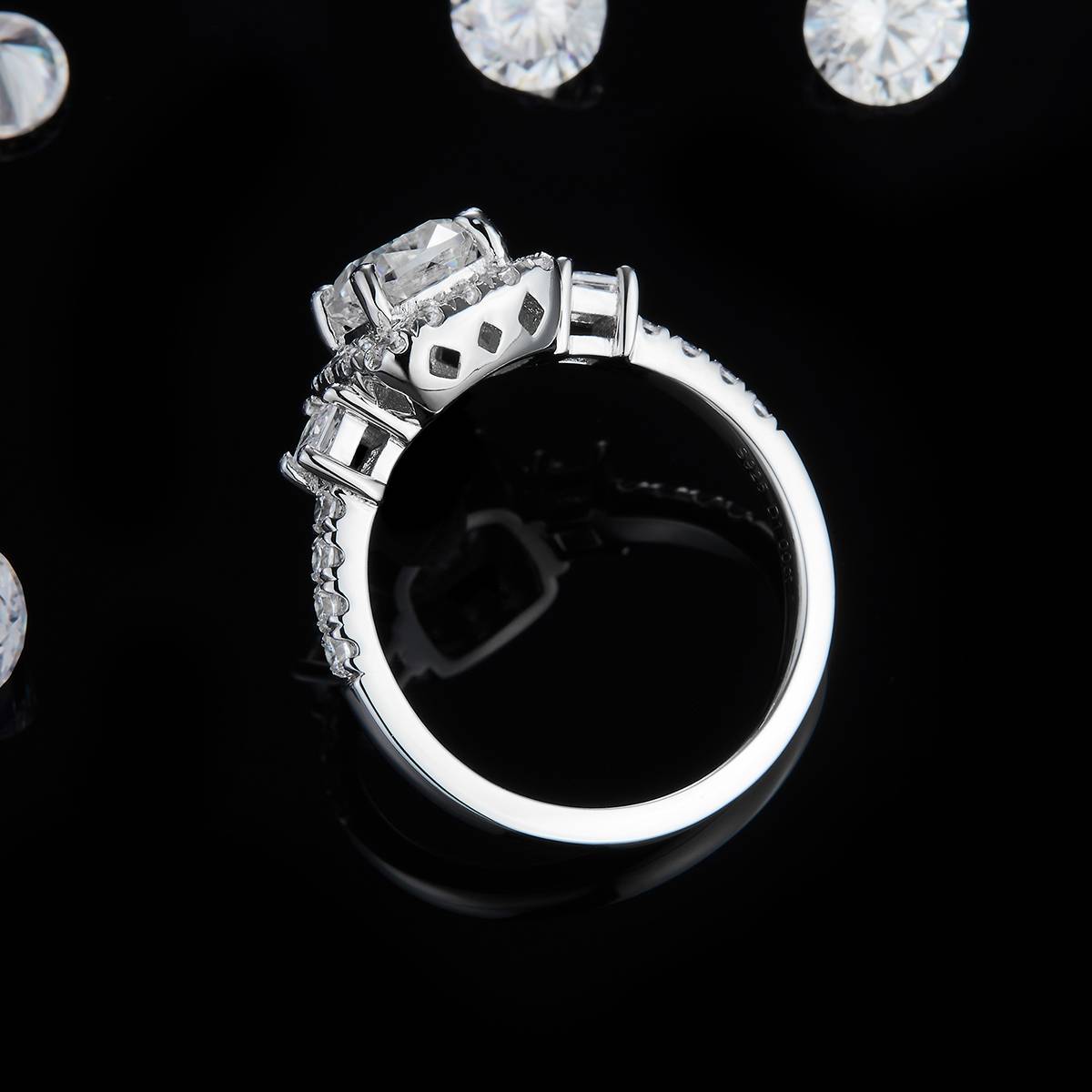 Light Luxury Pillow shaped Women's Ring S925 Silver Plated Platinum Customized Selection Main Stone Moissanite 1.0ct/Sub Stone Cubic Zirconia