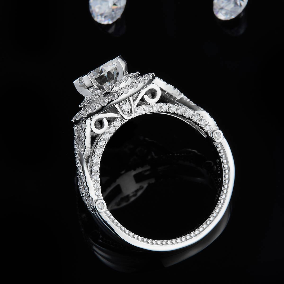 Light Luxury Full Diamond Women's Ring S925 Silver Plated Platinum Customized Selection Main Stone Moissanite 1.0ct/Side Stone Cubic Zirconia