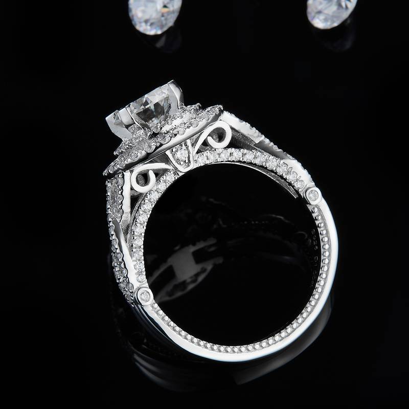 Affordable Luxury满钻Women's RingS925银镀白金定制选款主石Moissanite1.0ct/副石高碳钻