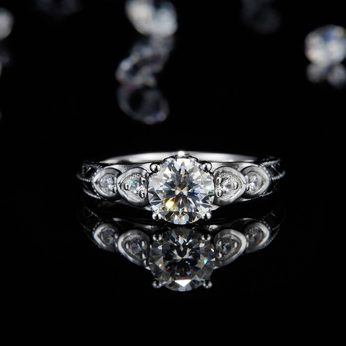 Single Head Women's Ring S925 Silver Plated Platinum Customized Selection Main Stone Moissanite 1.0ct/Side Stone Cubic Zirconia