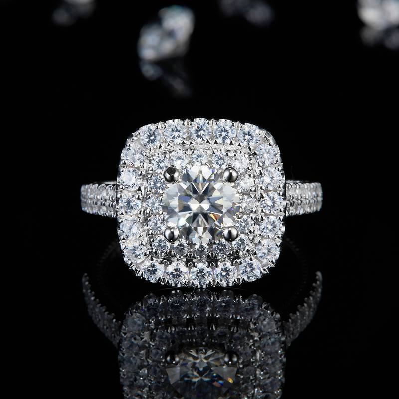 豪华满钻Women's RingS925银镀白金定制选款主石Moissanite1.0ct/副石高碳钻
