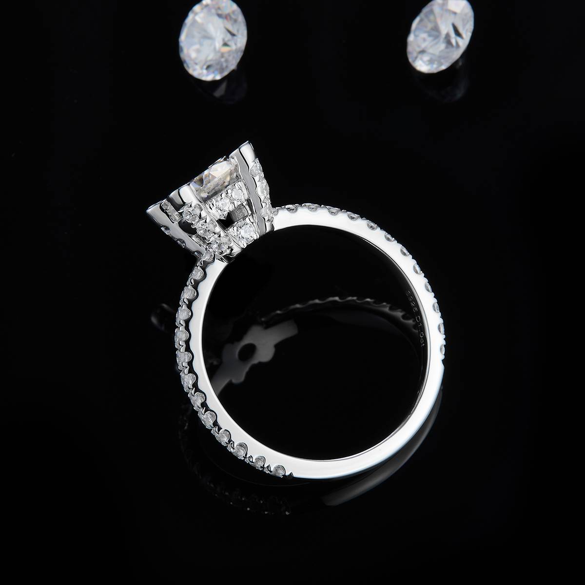 单头女戒S925银镀白金定制选款主石莫桑钻1.0ct/副石高碳钻