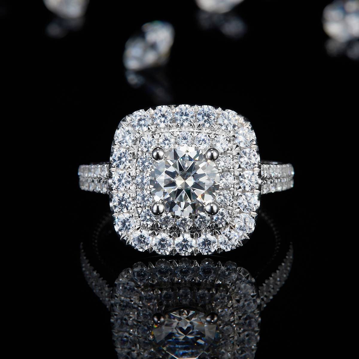 Luxury Full Diamond Women's Ring S925 Silver Plated Platinum Customized Selection Main Stone Moissanite 1.0ct/Side Stone Cubic Zirconia