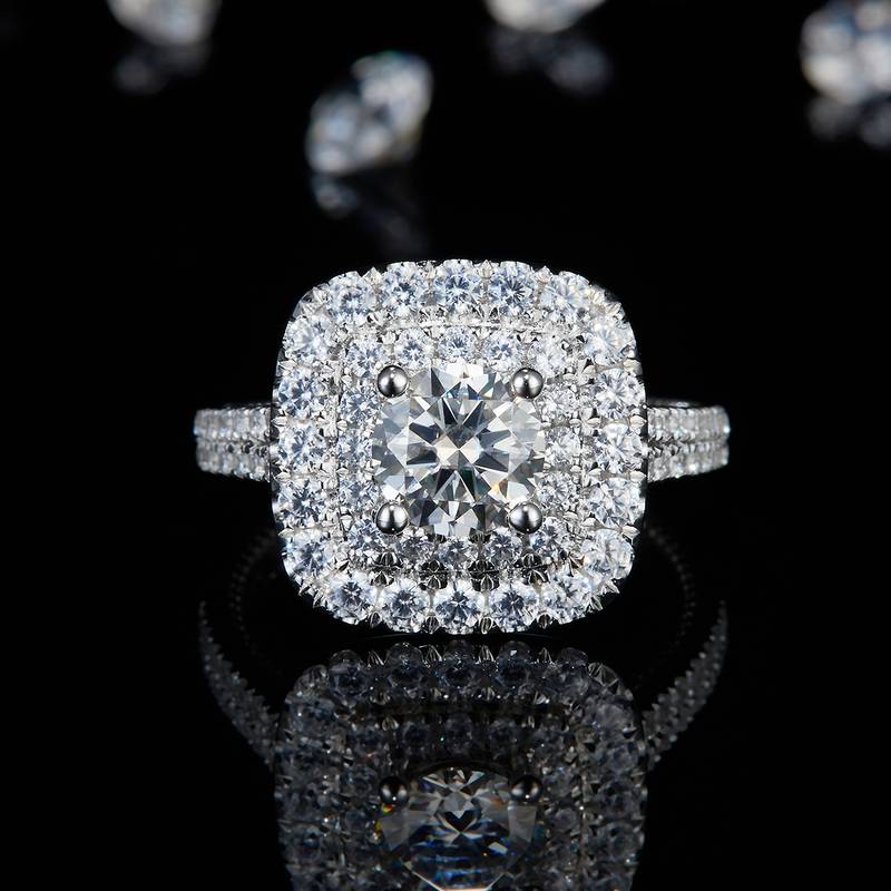 豪华满钻Women's RingS925银镀白金定制选款主石Moissanite1.0ct/副石高碳钻